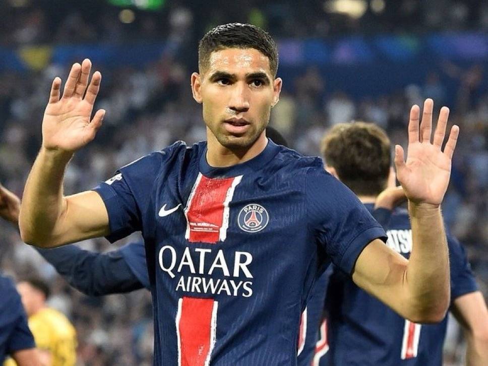 巴黎圣日耳曼门将多次救险,当选全场最佳球员,语言发现生活.的简单介绍 巴黎圣日耳曼门将多次救险,当选全场最佳球员,语言发现生活.的简单介绍