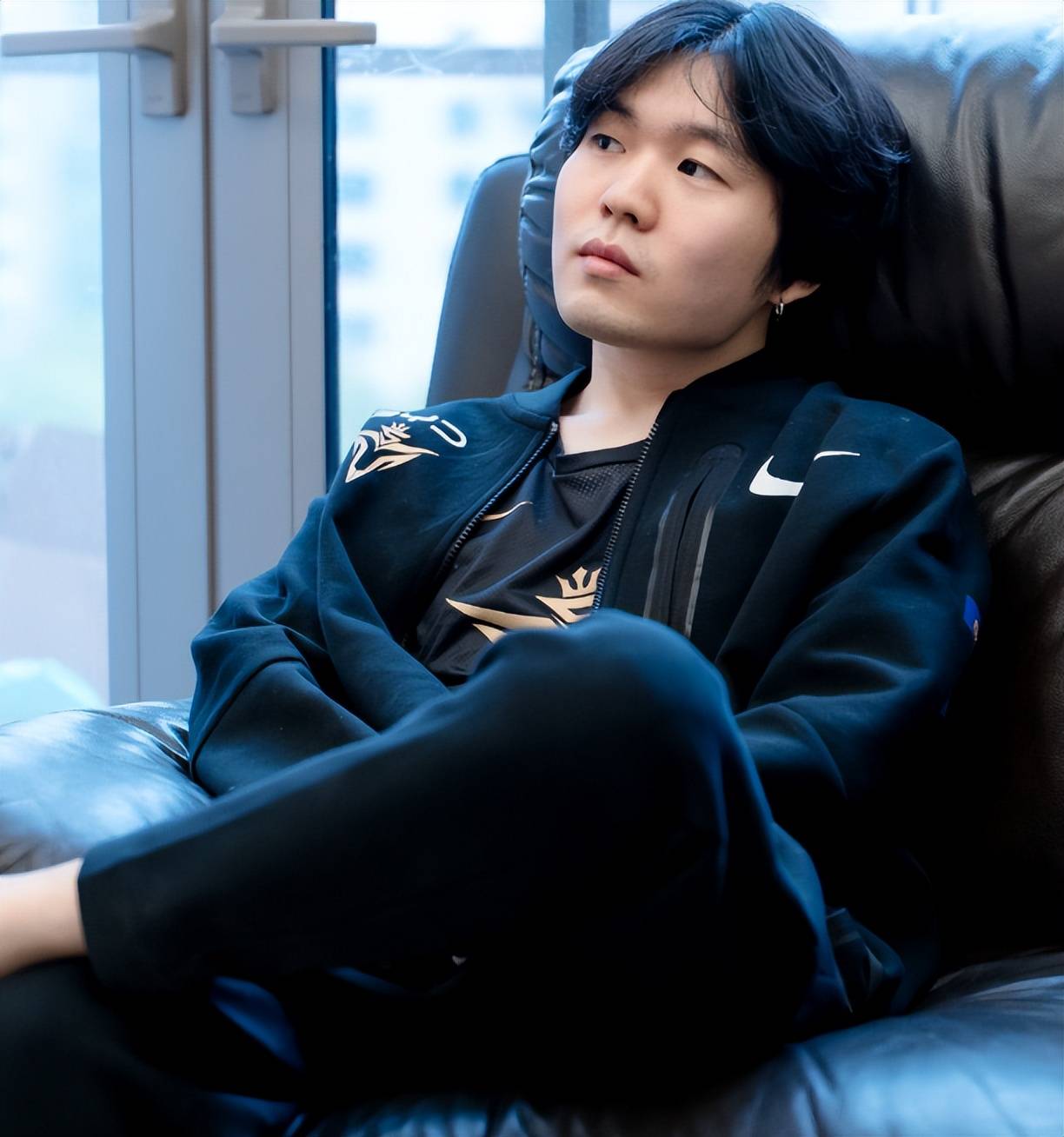 Rookie回归赛场,精彩发挥首场状态亮眼,中国队观众沸腾!(rookie总决赛说中文) Rookie回归赛场,精彩发挥首场状态亮眼,中国队观众沸腾!(rookie总决赛说中文)