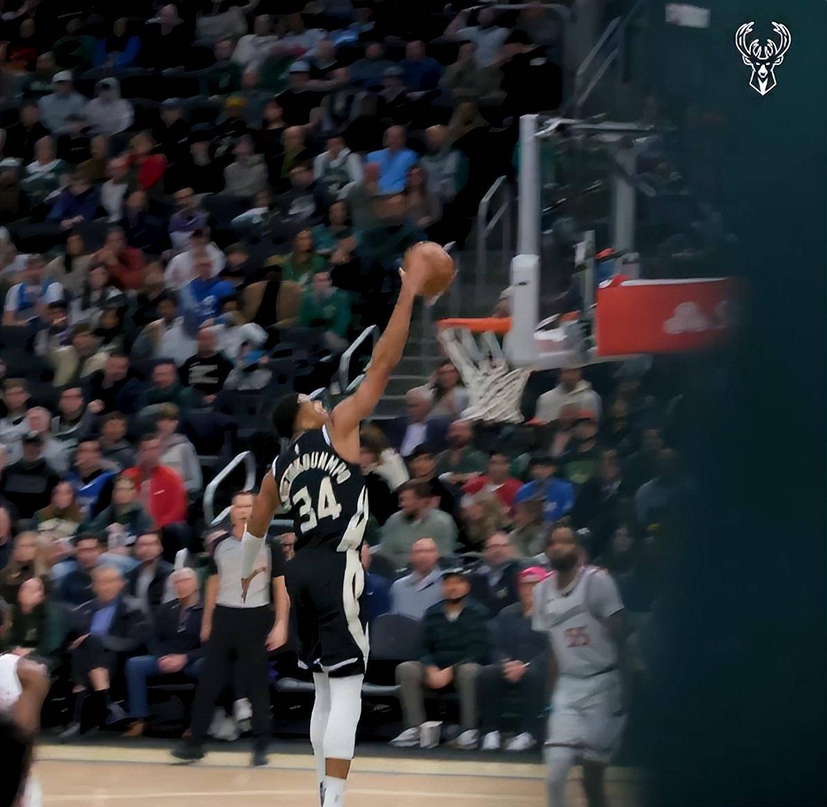  字母哥连续三场比赛得分超过逆转，澳大利亚队挑战极限！